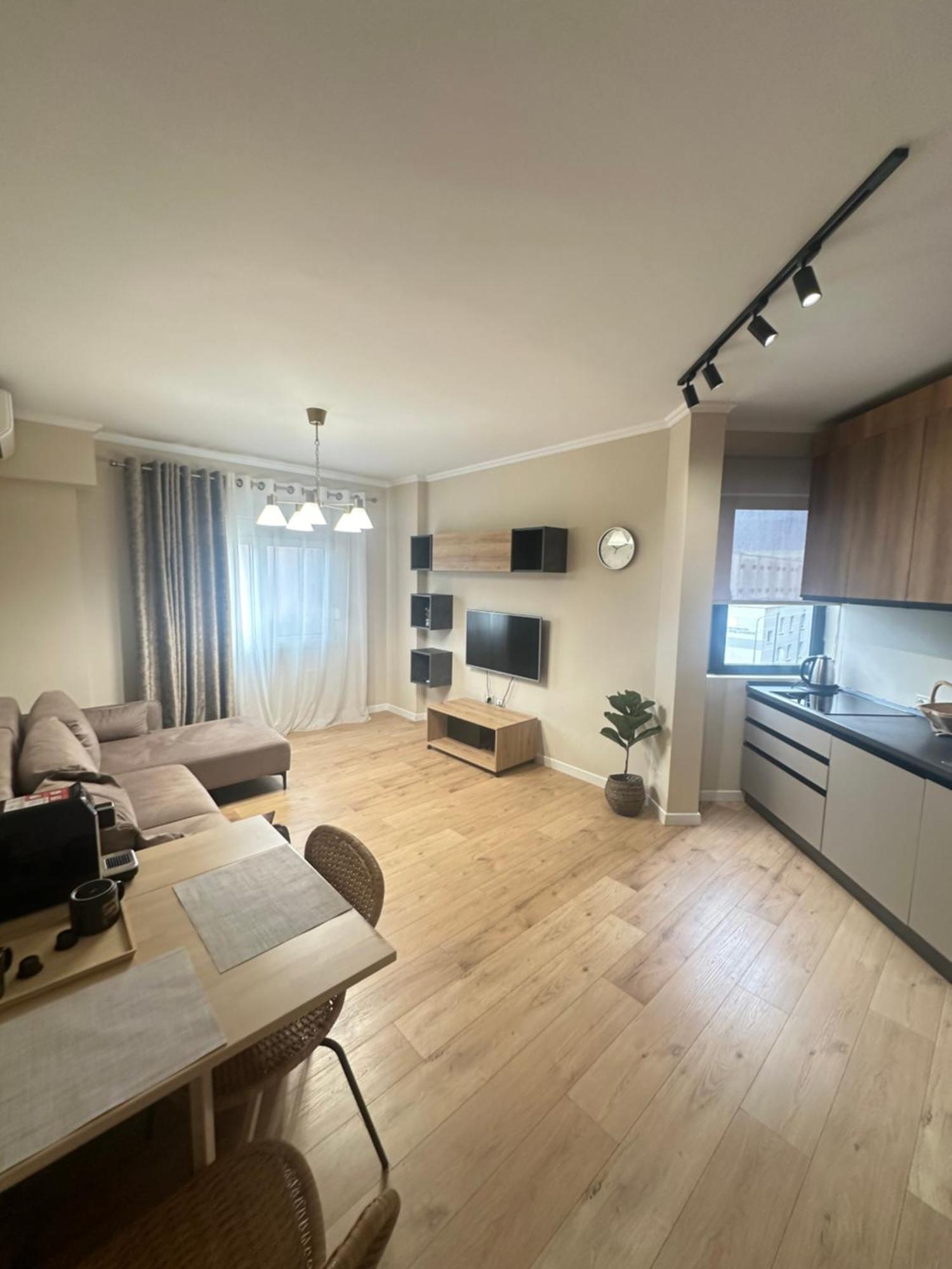 Eja Apartment 2 Tiranë Ngoại thất bức ảnh